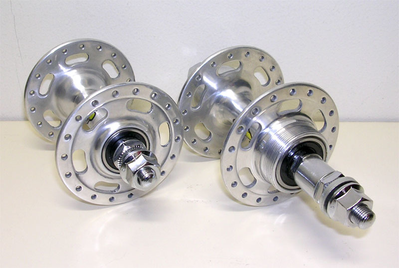 CAMPAGNILO カンパニョーロ ラージフランジ前後ハブ 36H カンパニョーロ レコード ラージフランジ前後ハブ 36H 直