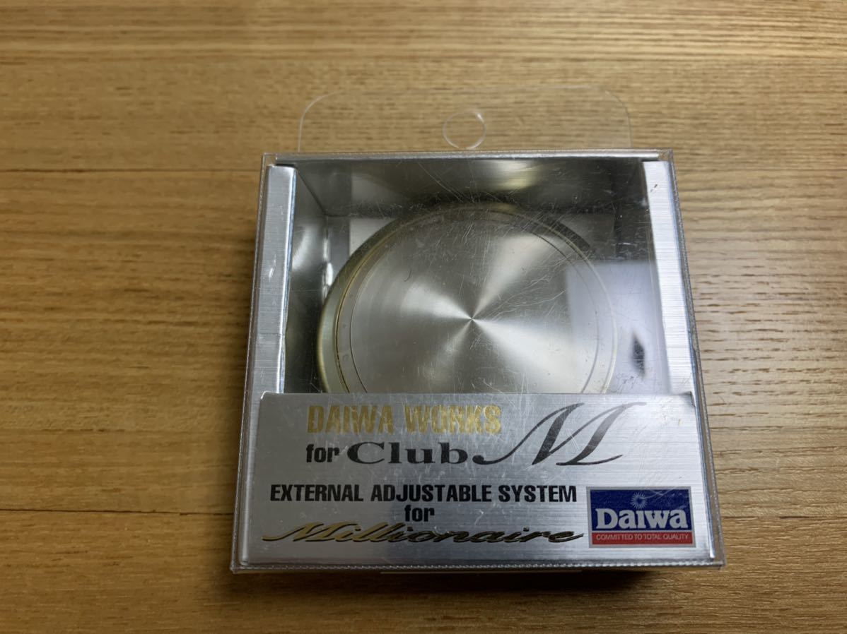 美品 ダイワ ミリオネアcv Z100サイズ用 外調整マグダイヤル グラブm Cv Z103 105 103l 105l使用可能 の落札情報詳細 ヤフオク落札価格情報 オークフリー スマートフォン版