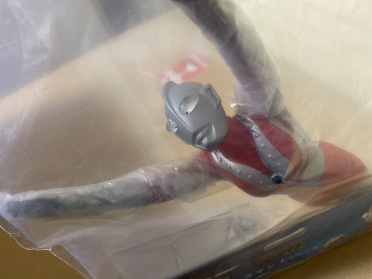 新品】ウルトラマン生誕50周年 飛んでるウルトラマン シリーズ