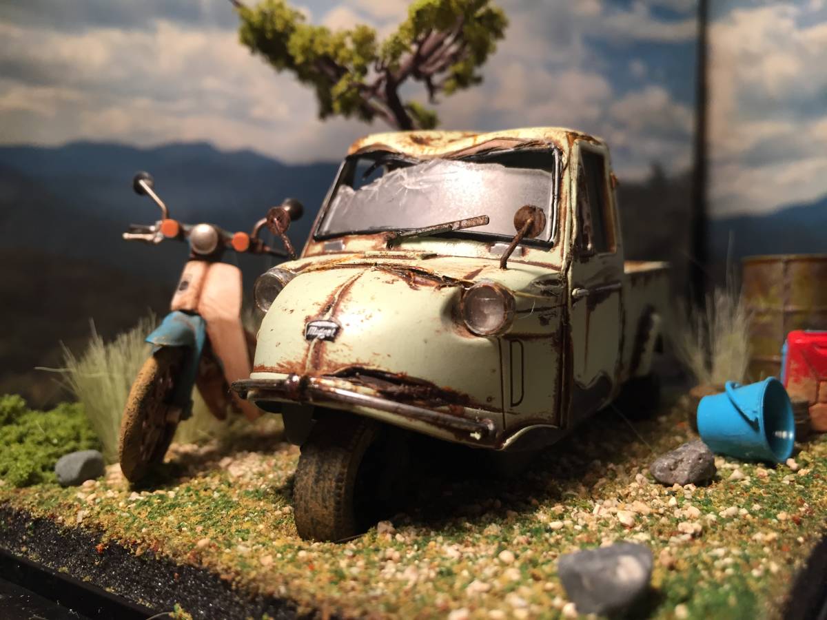 1/32 自作ジオラマ完成品 ミゼット&カブ 昭和レトロな風景 LED照明 1/