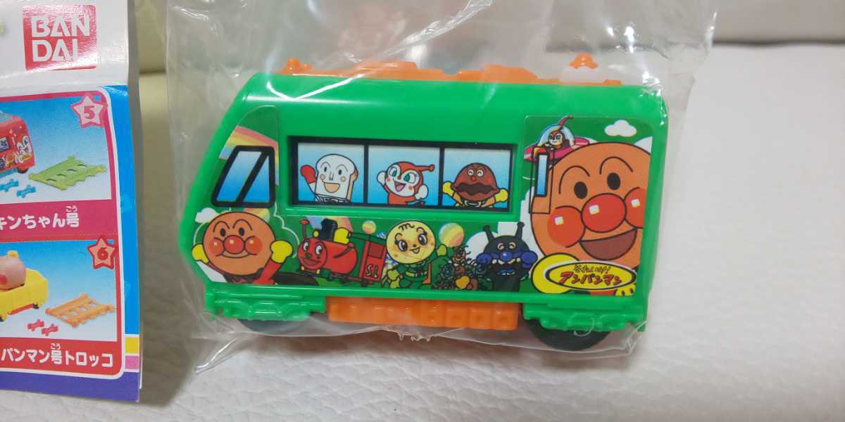 新品 アンパンマン キャラレール11 アンパンマン号 動力車 の落札情報詳細 ヤフオク落札価格情報 オークフリー スマートフォン版