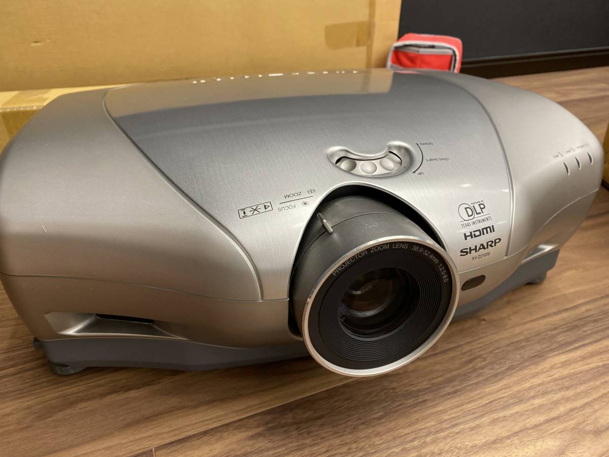 SHARP シャープ シアタープロジェクター XV-Z200 2003年製 SHARP