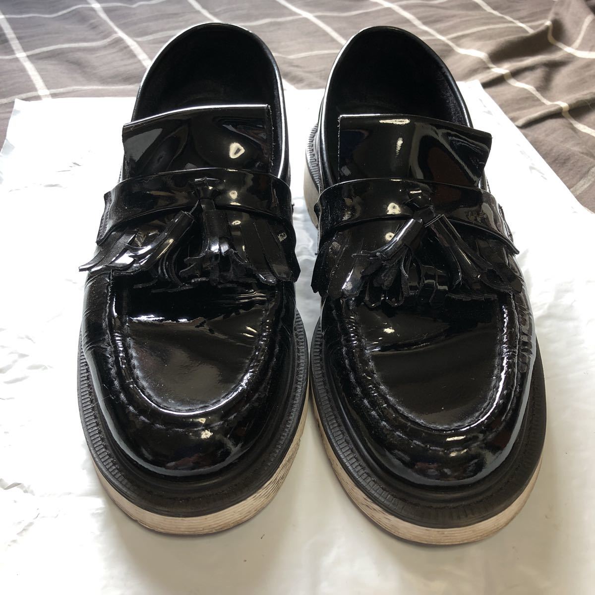 Loake Loafer カサカサ ブラックレザー ホワイトソール