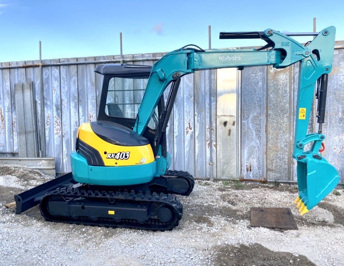 ユンボ　クボタ　KUBOTA　 RX-403S　 4t クラス， アームクレーン、　倍速， 　マルチ， 　オートアイドル 　中古　油圧ショベル　茨城県発  クボタ RX-403 ミニユンボ（ミニショベル）2t~3t 中古重機・建機販売