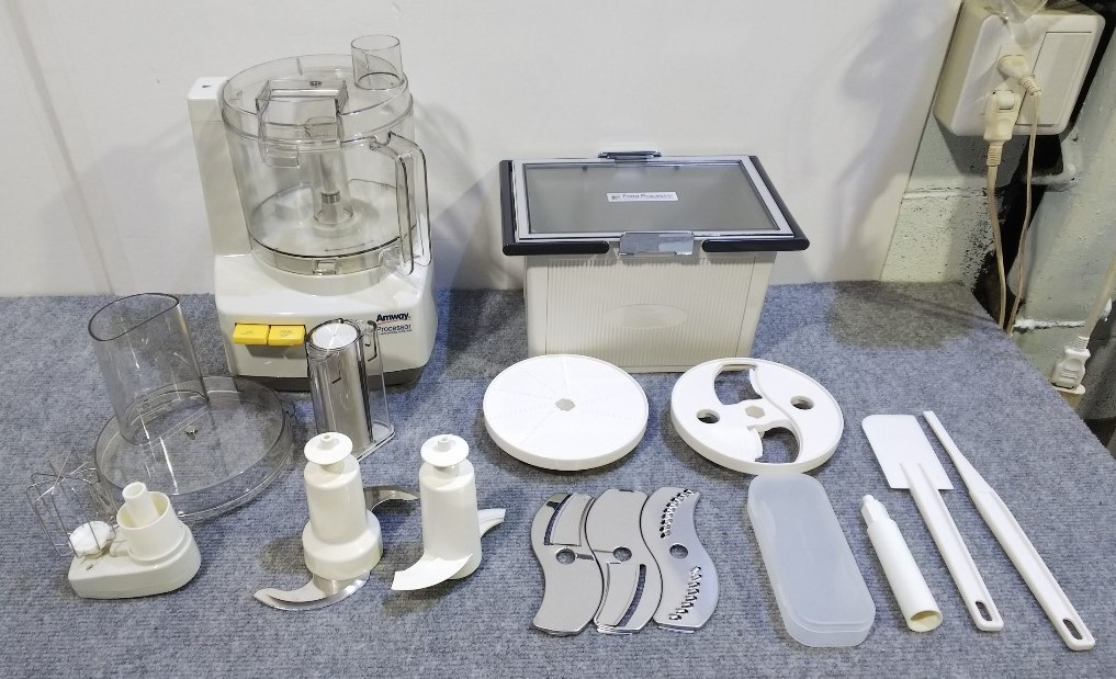 アムウェイ フードプロセッサー + ケース付オプションパーツセットE