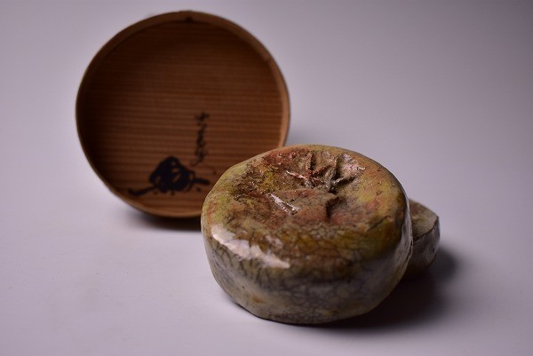 道XF2933】本阿弥光悦作 鹿香合 大虚彫銘 大倉好斎（古昔