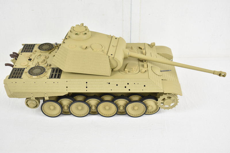 アシェット パンサー戦車をつくる 1巻～110巻セット ディスプレー