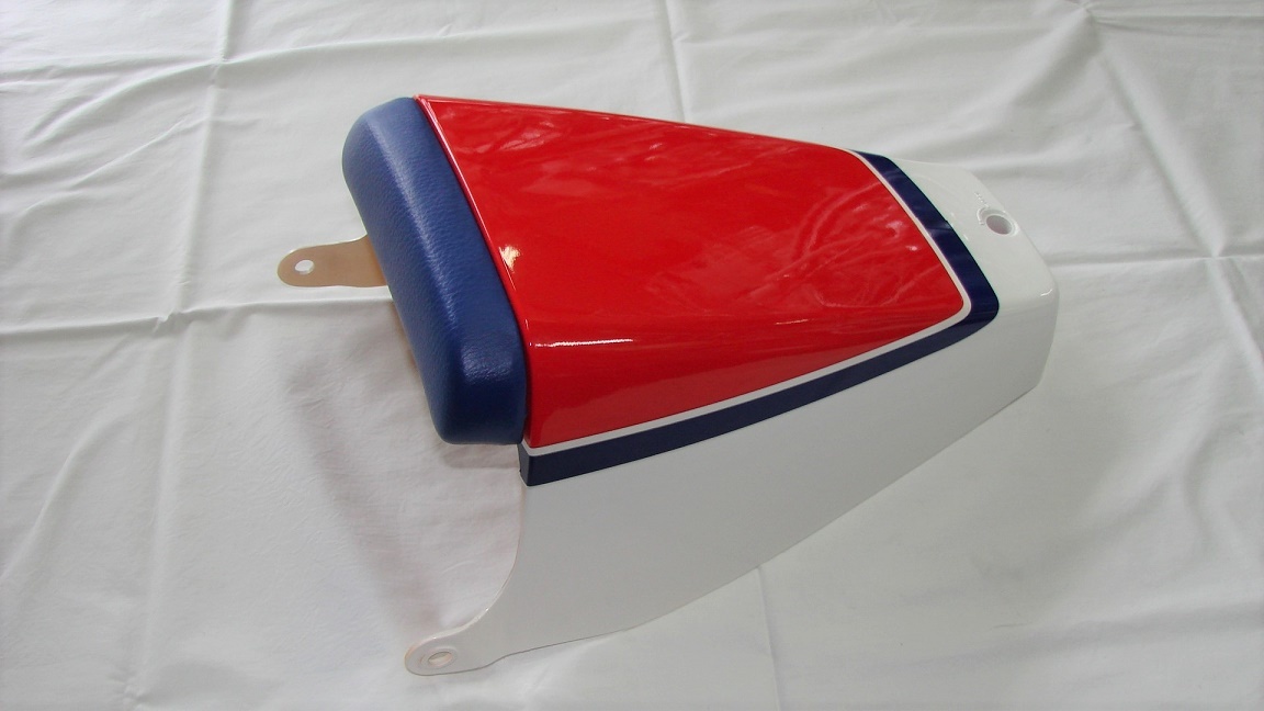 ホンダMVX250F 純正シングルシート当時物 ホンダMVX250F 純正シングルシート当時物