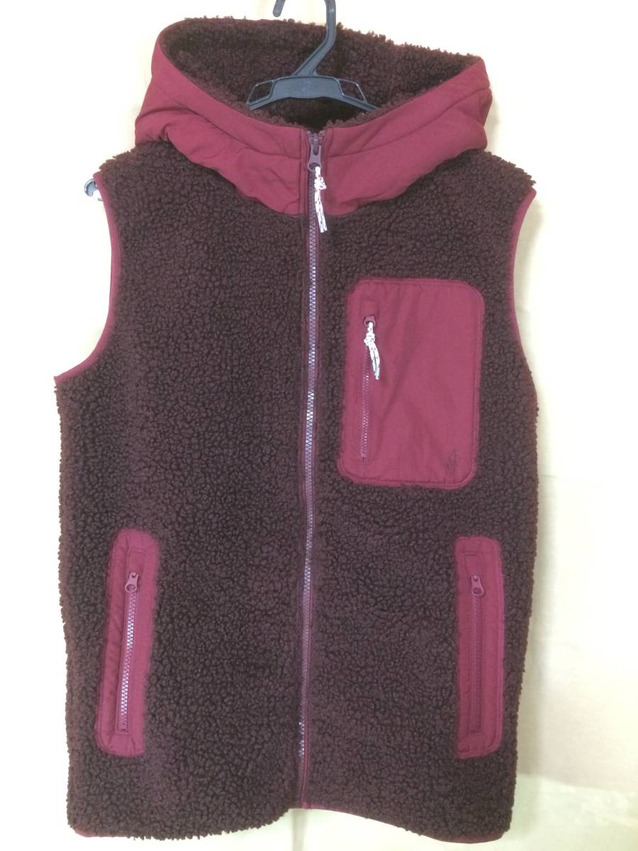 ユニクロ Jw アンダーソン 防風 ボア フリース ベスト Sサイズ 男性 メンズ バーガンディ 良品 アウトドア ハイキング キャンプ Uniqlo J の落札情報詳細 ヤフオク落札価格情報 オークフリー スマートフォン版
