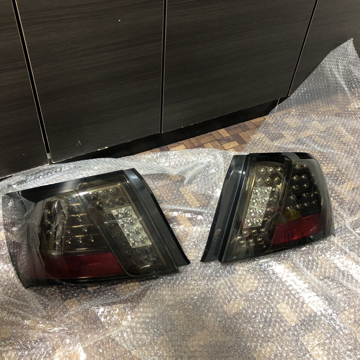 インプレッサ WRX STi GVB GVF ヴァレンティ テールランプ