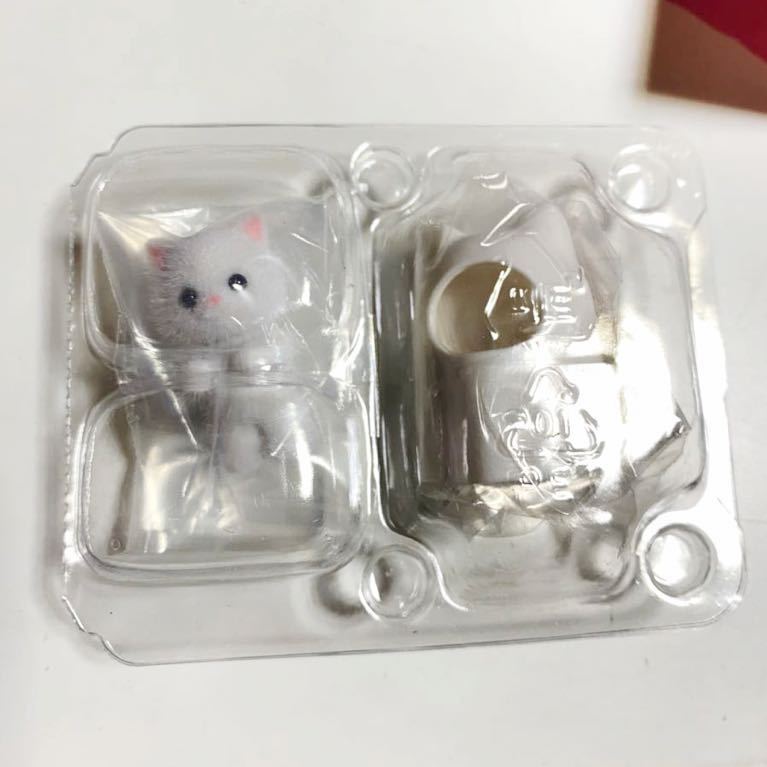 シルバニアファミリー ペルシャねこ ショコラうさぎ おばけ セット セール中 シルバニアファミリー おばけ ショコラウサギの小さい赤ちゃん