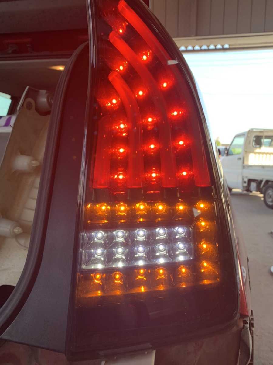 プリウス30 ヴァレンティLED スモークテールランプ左右セット