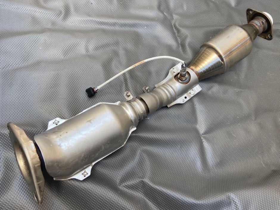 アコード CF4 純正 触媒 F20B AXL キャタライザー 棚落ち無し 素材