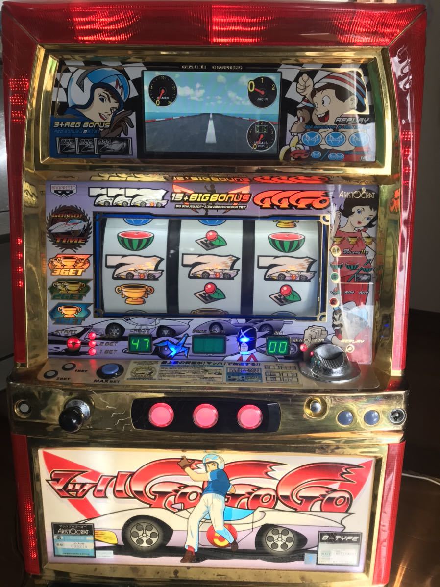 中古】マッハGOGOGO 4号機 スロット 実機 メダル500枚 ドアキー セット 中古】マッハGOGOGO 4号機 スロット 実機 メダル500枚 ドアキー セット