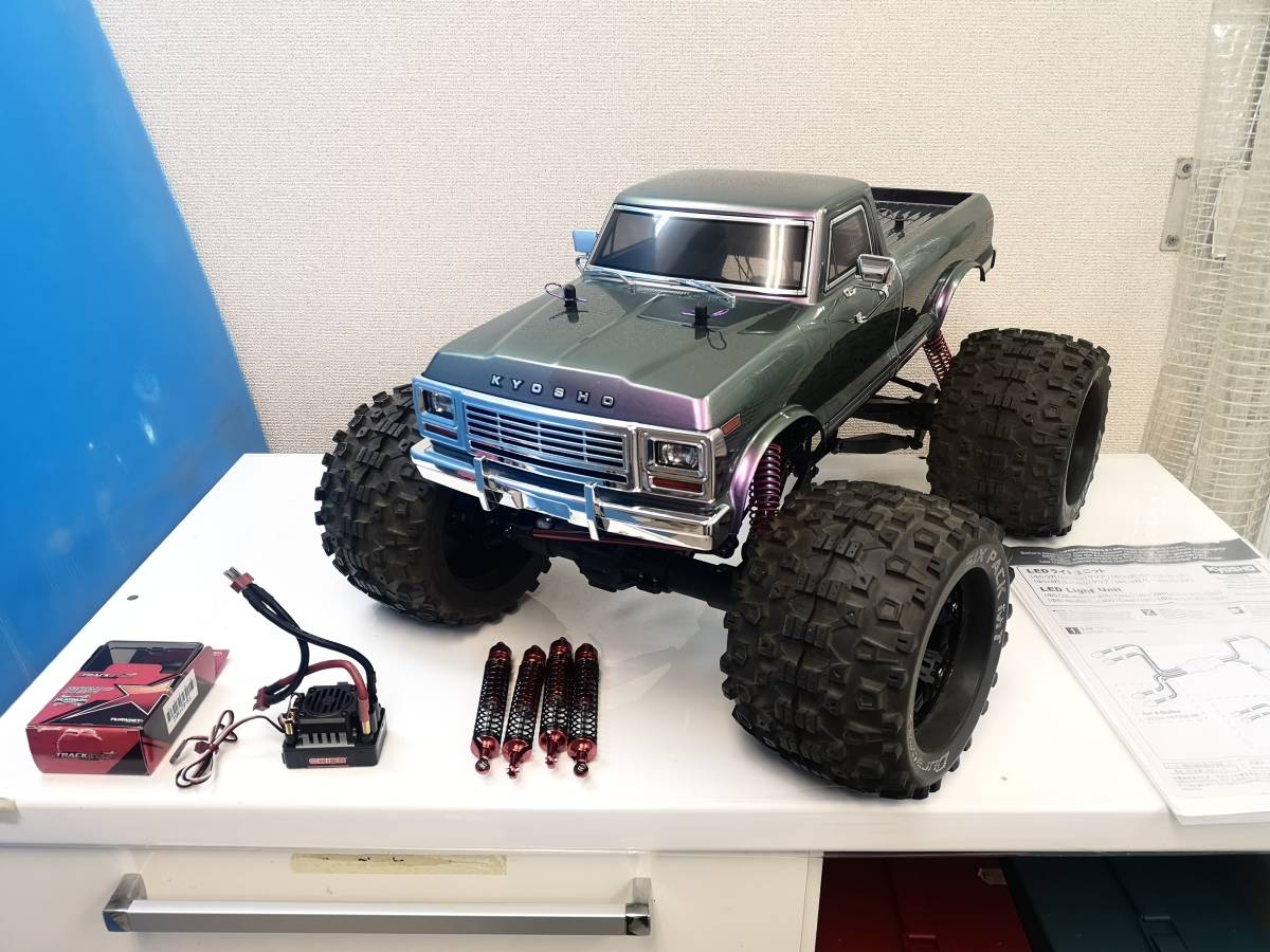 ジャンク kyosho 京商 1/8 エンジンカー マッドクラッシャー - ホビー ジャンク kyosho 京商 1/8 エンジンカー マッドクラッシャー - ホビー