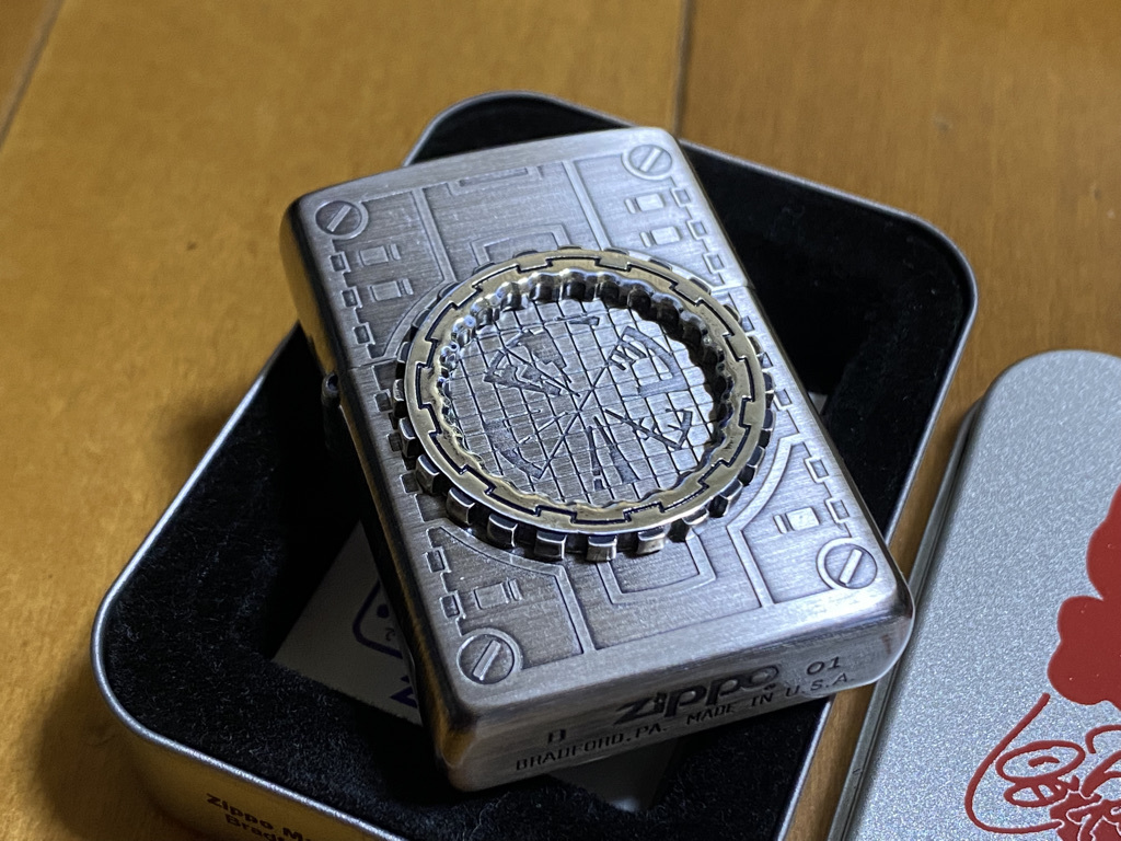 未使用品レアジッポ Zippo クイーンエメラルダス台座付 松本零士