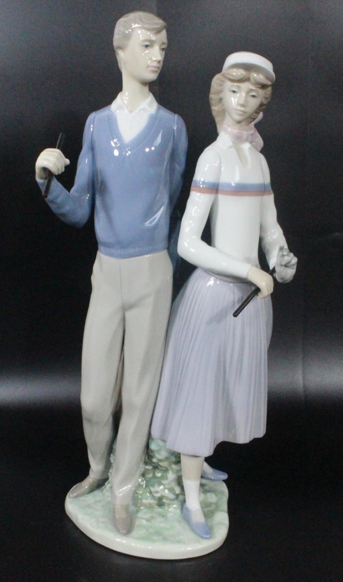 リヤドロ　 LLADRO ゴルフのカップル　1453 Bibian 比比昂- LLADRO リヤドロ陶器人形（ゴルフのカップル