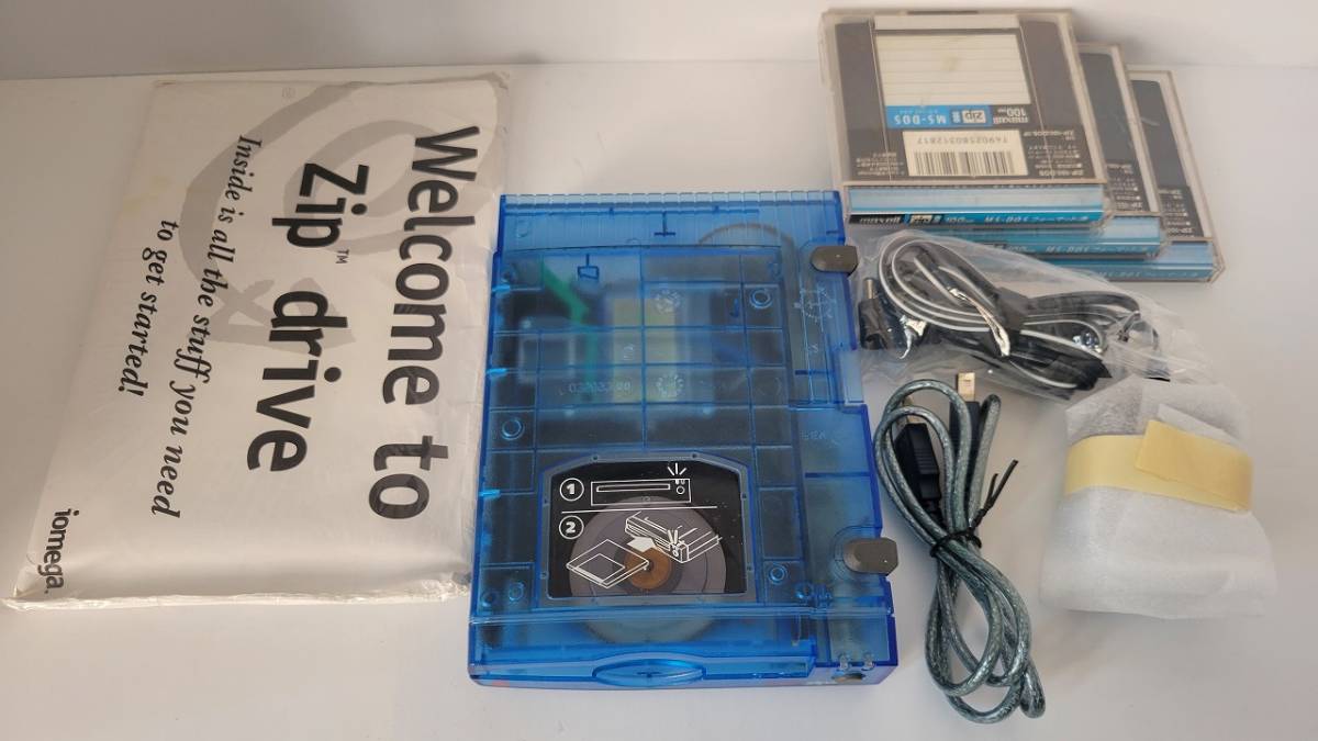 【目立った傷や汚れなし】Iomega アイオメガ Zip 100 Portable ポータブル USB Drive ドライブ (Windows