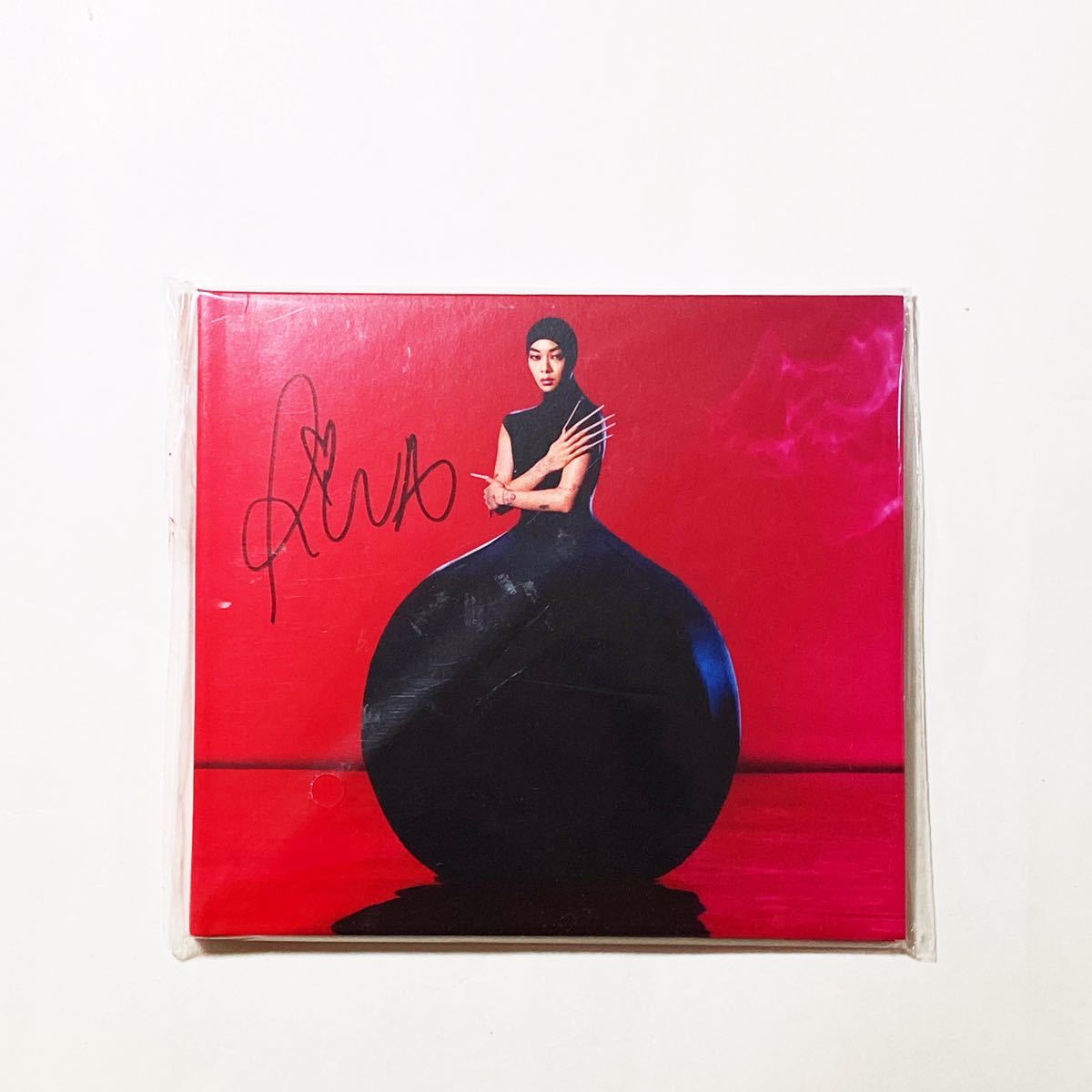 Rina Sawayama CD Hold the girl 直筆サイン付き