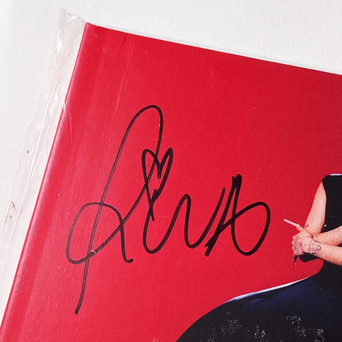 Rina Sawayama CD Hold the girl 直筆サイン付き 【直筆サインカード付