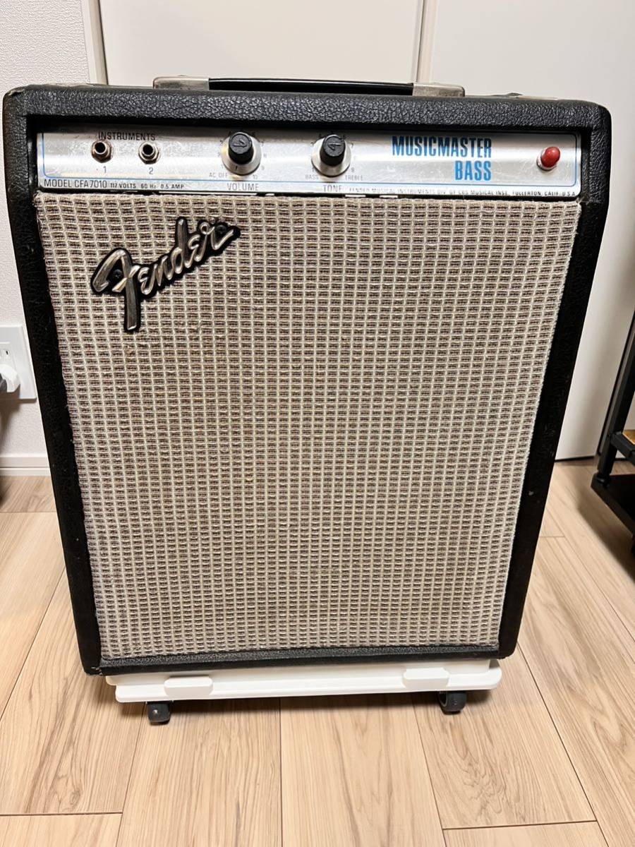 【傷や汚れあり】【ビンテージ】Fender 1971年製 MUSICMASTER BASS アンプ ベースアンプ ギターアンプ の落札情報詳細