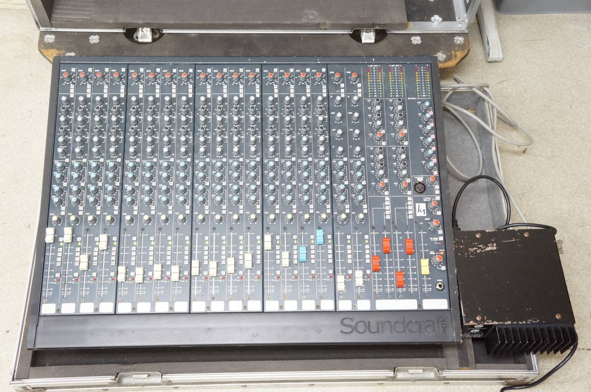 サウンドクラフト製アナログミキサーS8000