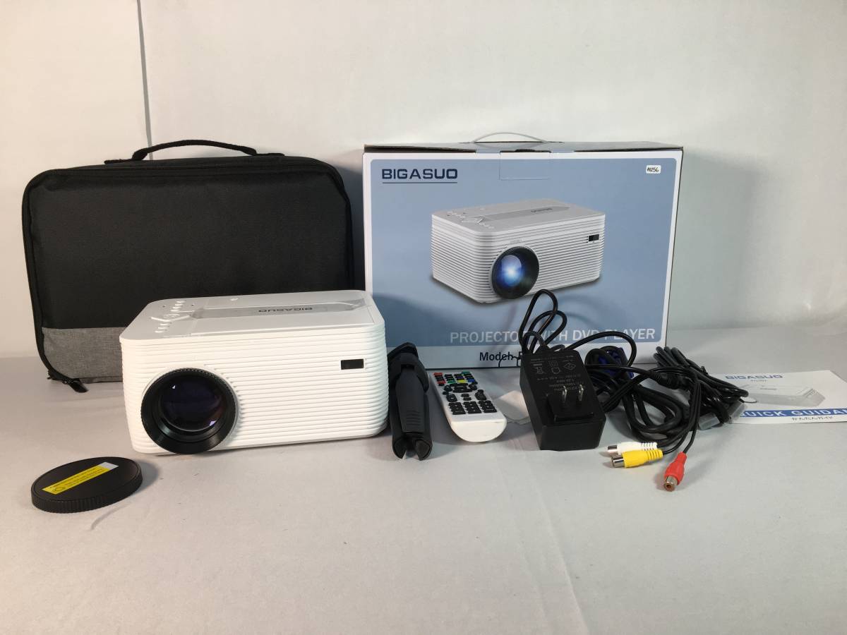 BIGASUO プロジェクター 本体と付属品 プロジェクター】安価なものには要注意っ！！せっかく買うなら