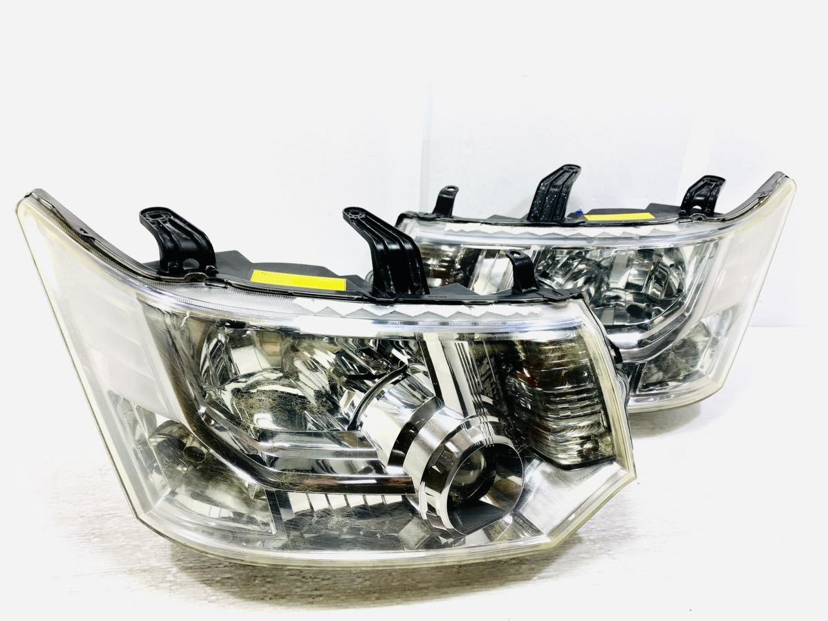 三菱デリカD5 CV5W 純正ヘッドライト, ヘッドランプ 左右セット デリカ