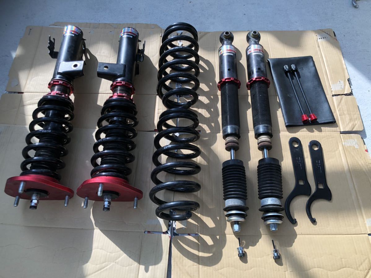 ほぼ新品⁈ リビルト品 blitz DAMPER ZZ-R 4本セット　レンチ付 ほぼ新品⁈ リビルト品 blitz DAMPER ZZ-R 4本セットレンチ付