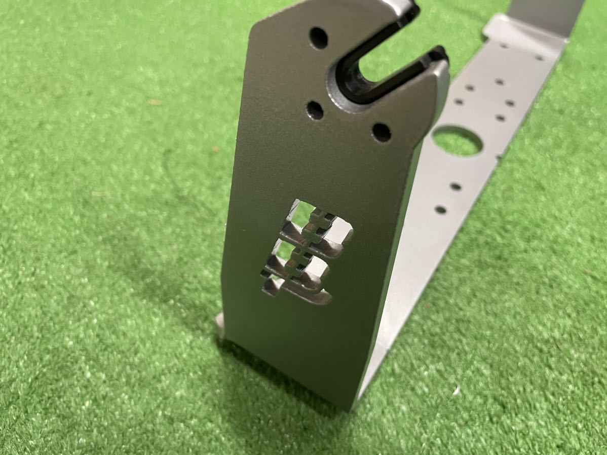 D-205 バスボートテクノロジー 魚探架台 ローランス LOWRANCE HDS-12 Gen2/Gen3/Carbonとエリート12 D-205 バスボートテクノロジー 魚探架台 ローランス LOWRANCE HDS-12