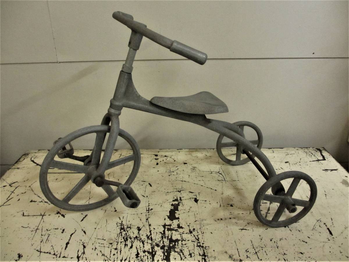 年代物 希少】三菱重工業 ゼロ戦パン焼き器 ゼロ戦鍋 ジュラルミン