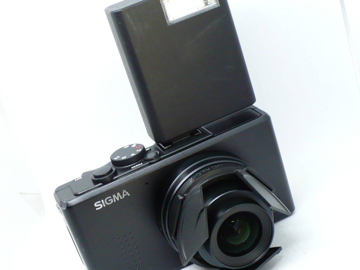 【傷や汚れあり】★送料：レターパック520円★専門誌＋別売ストロボ＋バッテリー3個＋メディア他オマケ付！SIGMADP1(USED：動作確認済)の落札情報詳細 ヤフオク落札価格検索 オークフリー