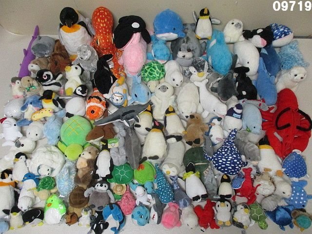 ◇ミニチュア置物◇イルカペンギンラッコアザラシ犬 難
