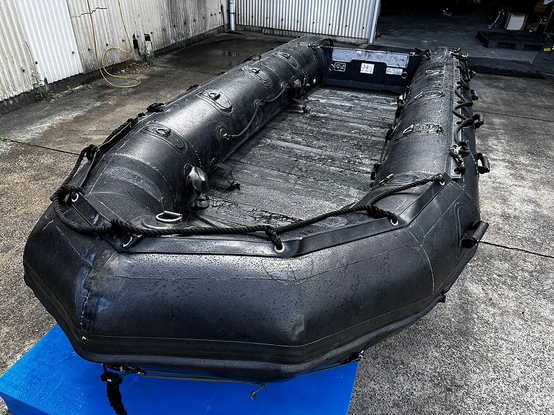 【傷や汚れあり】ZODIAC【米軍放出品】米軍上陸艇 海兵隊 インフレータブルボート ゴムボート ZODIAC/ゾディアック 軍船 釣り