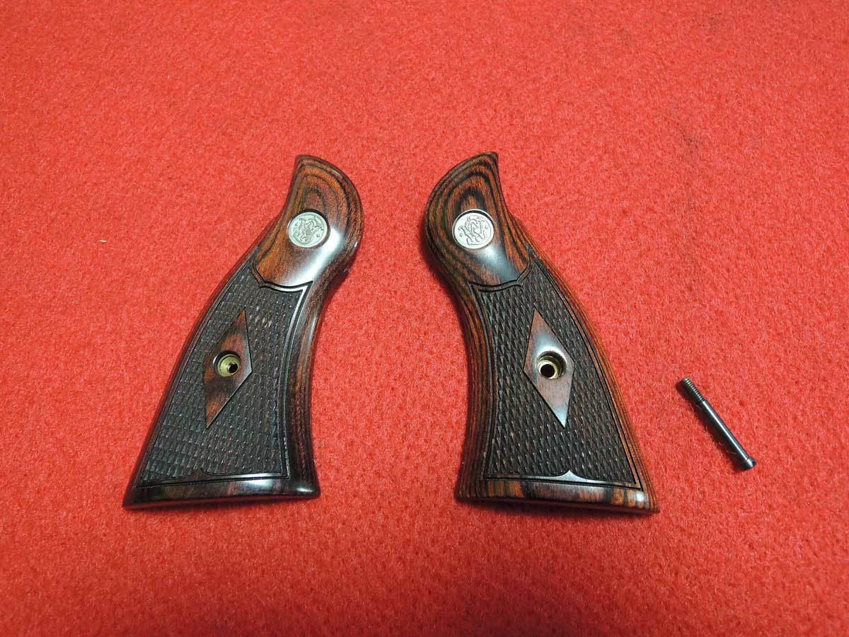 アルタモントスクエアバットS&W M36