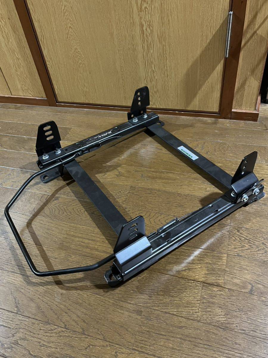 JURAN(ジュラン)フルバケット 横止め用 シートレール VGZタイプ