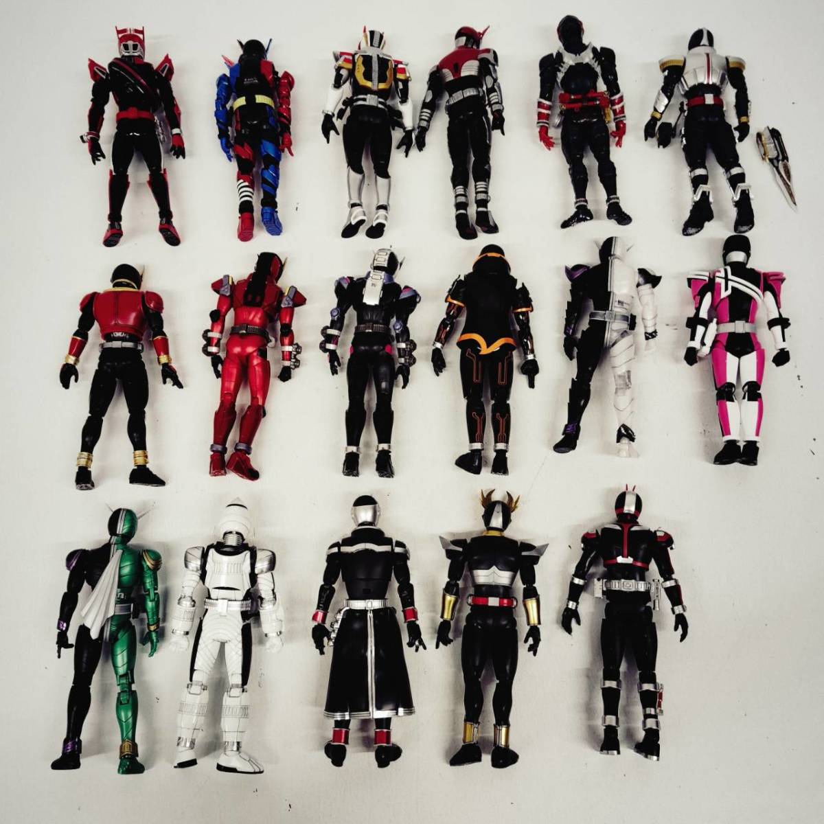 傷や汚れあり】【組立済】フィギュアライズスタンダード 仮面ライダー 