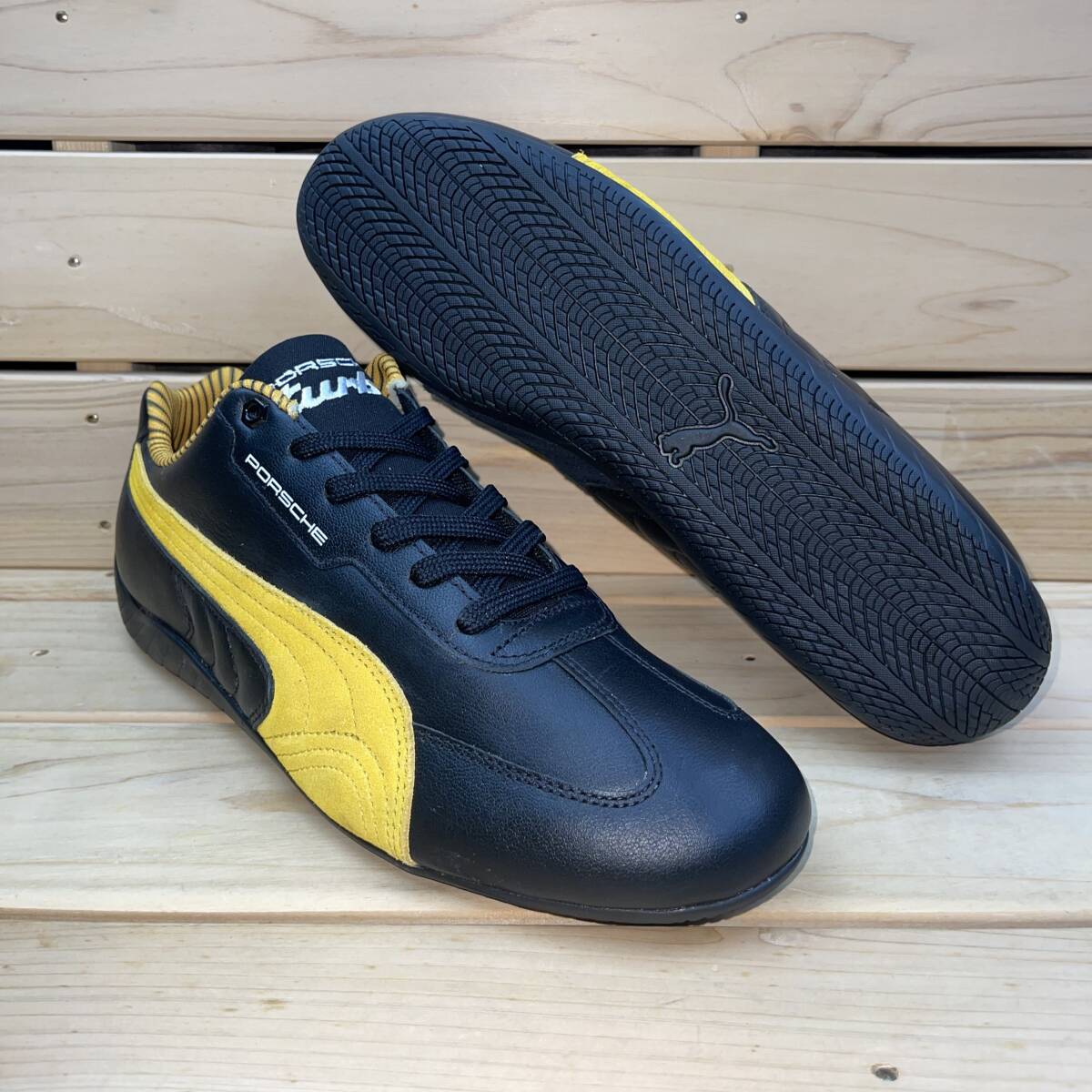 新品未使用　PUMA メンズ ポルシェ ブラック - スポーツ イエロー 新品未使用PUMA メンズ ポルシェ ブラック - スポーツ イエロー
