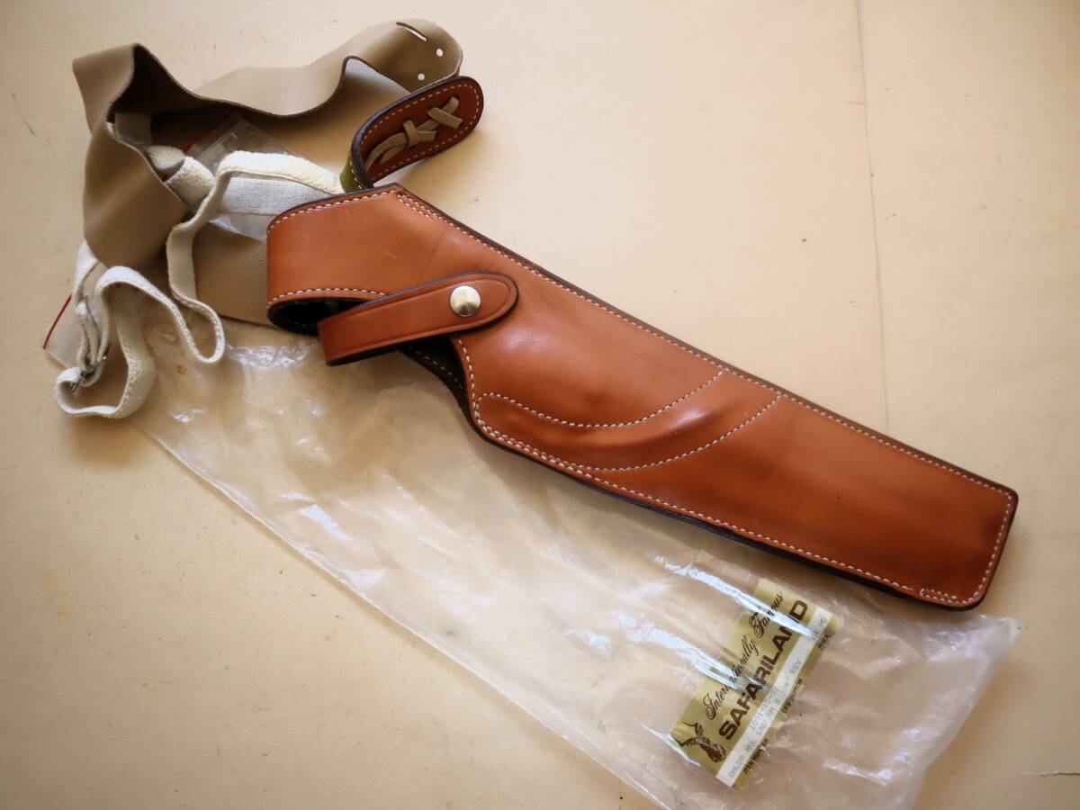 サファリランド ＃1001 ショルダーホルスター 8 3/8インチ銃身リボルバー サファリランド ＃1001 ショルダーホルスター 8 3/8インチ銃身
