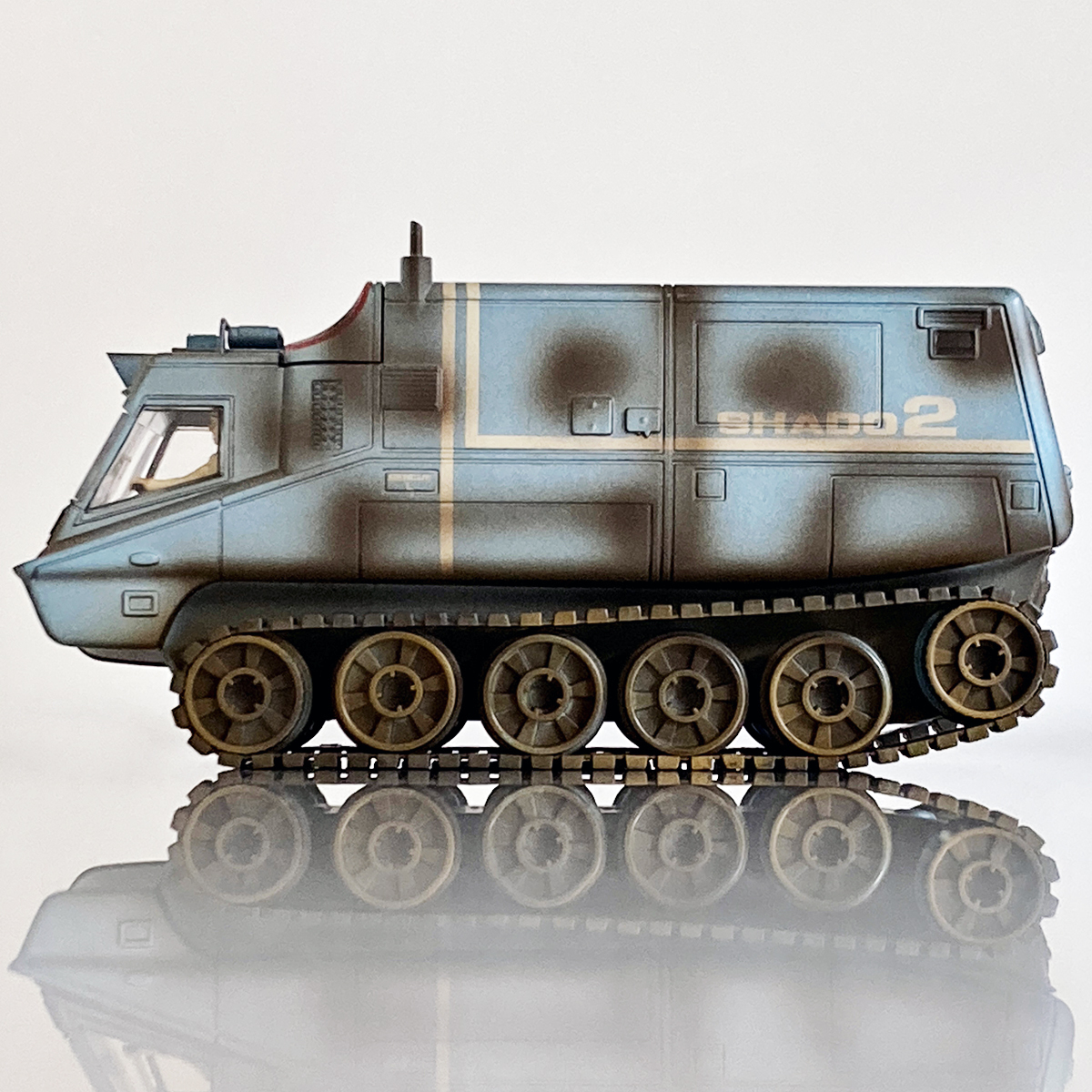 新世紀合金 謎の盤UFO シャドーモービル2号 Amazon.co.jp: 絶版 ミラクル