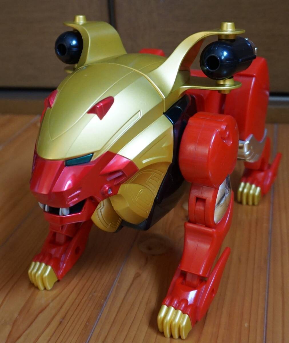 美品】百獣戦隊ガオレンジャー DX ガオライオン