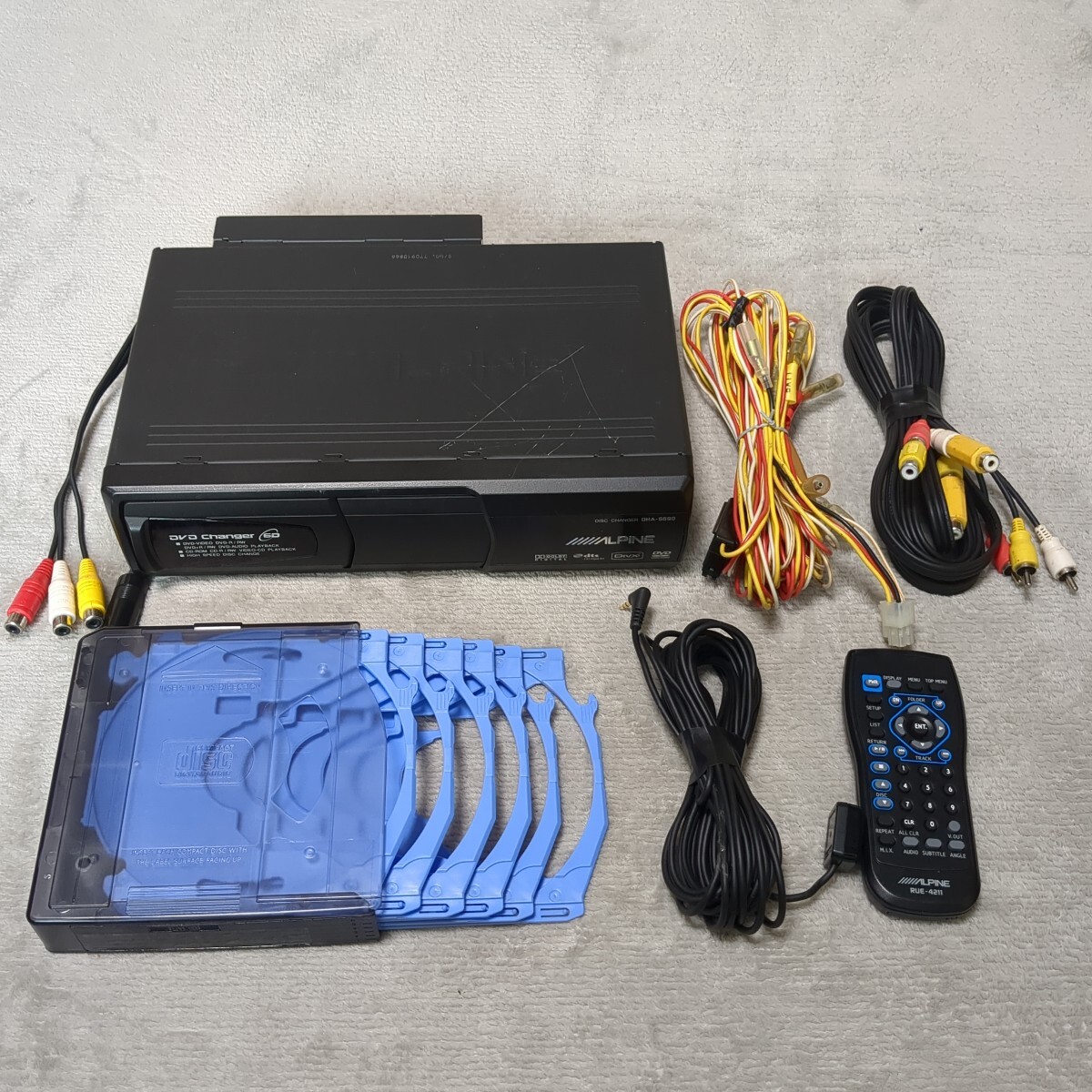 ALPINE DHA-S690 DVDチェンジャー（アルパインDVDチェンジャー