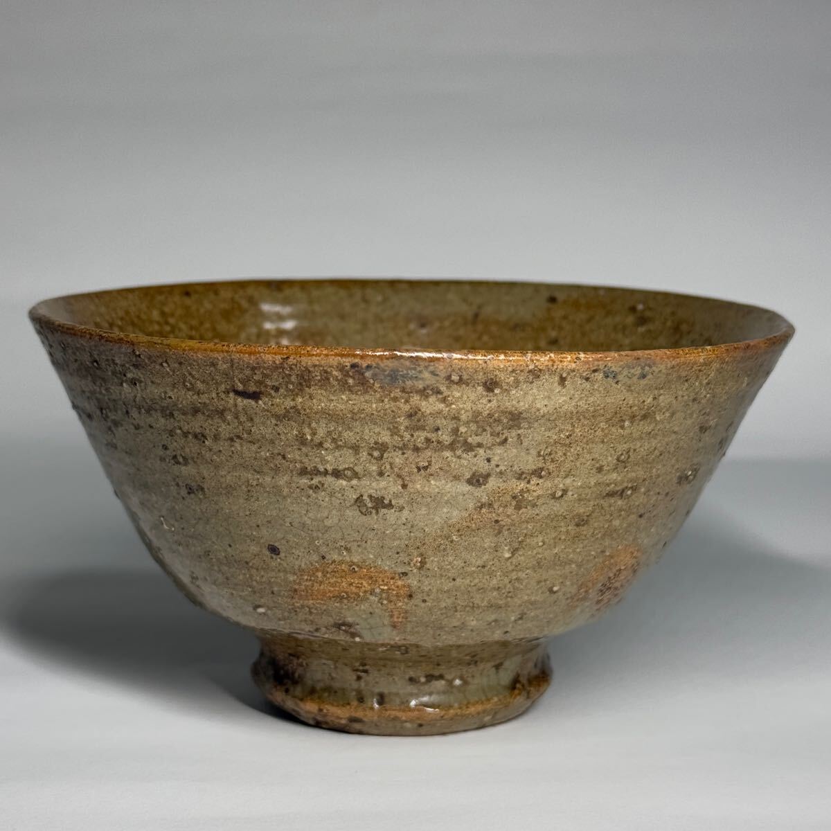 井戸茶碗 高麗 李朝 茶道具 ウブ品 朝鮮古玩 伝世品焼物 WWTT062 井戸茶碗 高麗 李朝 茶道具 ウブ品 朝鮮古玩 伝世品焼物 WWTT062