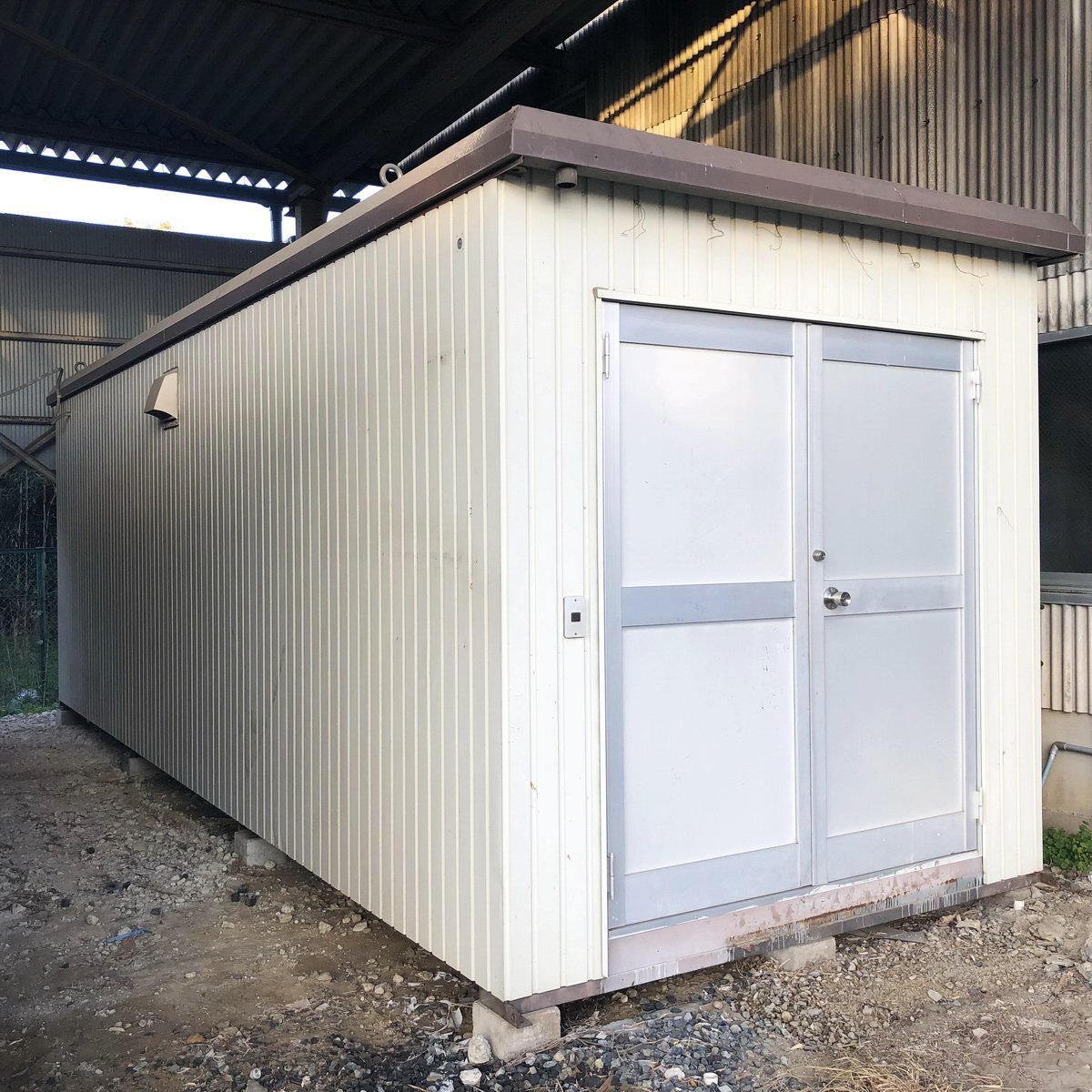 現状渡し コンテナハウス 現状渡し コンテナハウス 大町モータース 5.5 