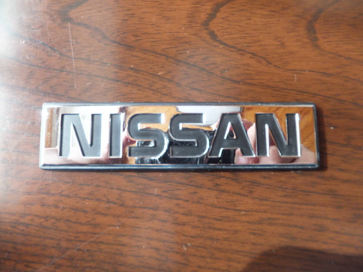 日産Y30セドリック グロリアトランクV-30TURBOエンブレム （y30 