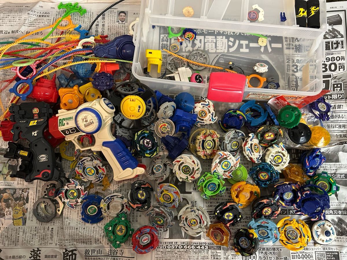 レア BEYBLADE ベイブレード 初期 初代 大量 まとめ売り 40個 レア BEYBLADE ベイブレード 初期 初代 大量 まとめ売り 40個