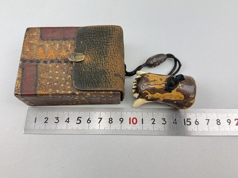 Ｔ*様 明治期　龍　彫漆 堆黒 緒締め玉 根付 提物　時代物 T*様 明治期 龍 彫漆 堆黒 緒締め玉 根付 提物 時代物 - メルカリ
