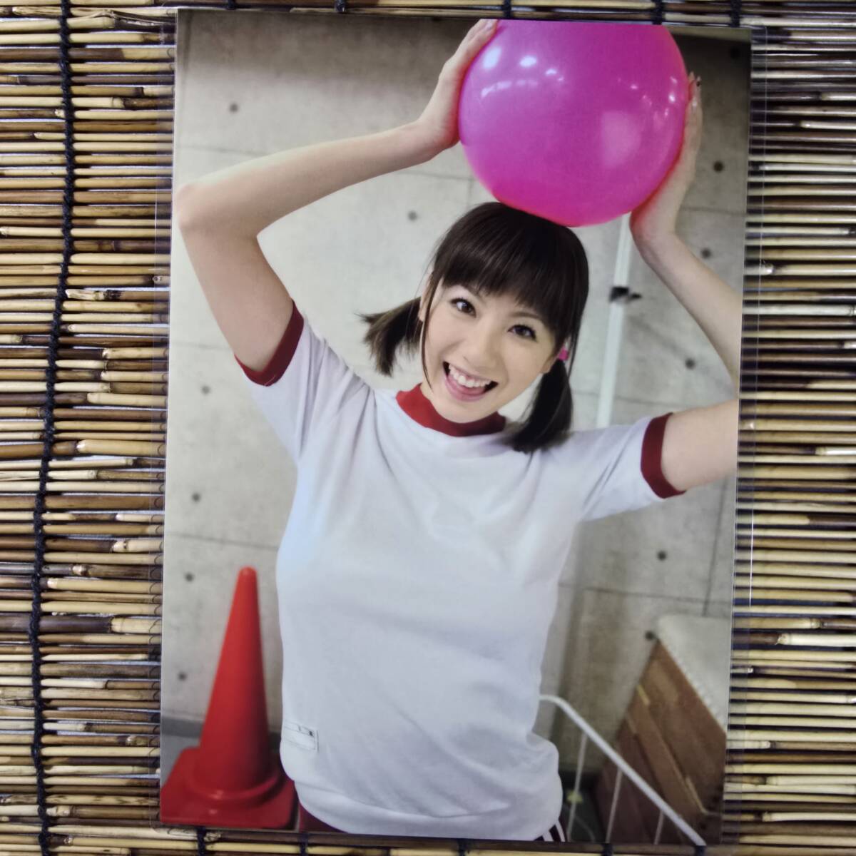未使用】岡田奈々01 SEXY 限定1枚【高品質ラミネート加工】水着