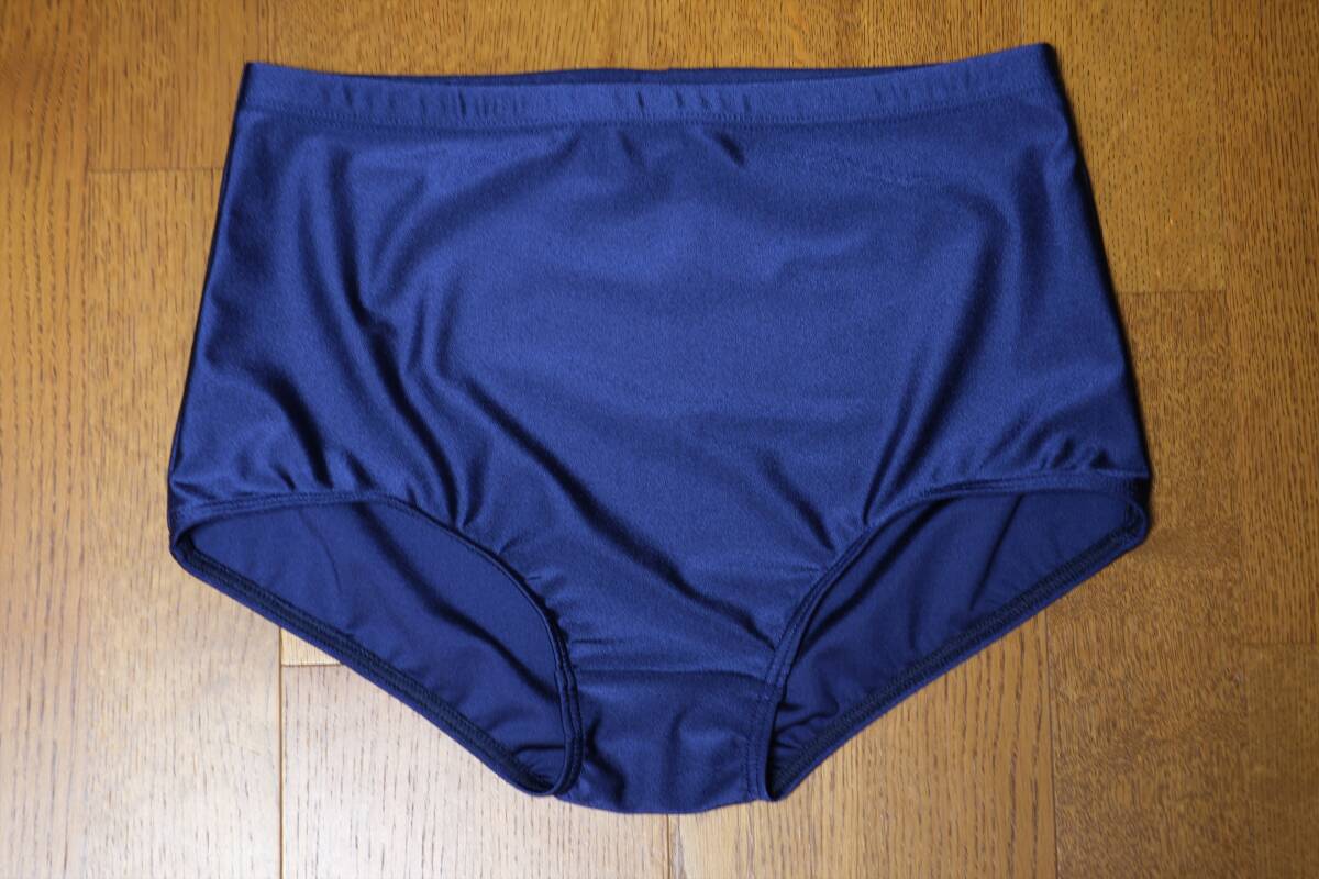 某大学チアチーム チアリーダー チア用 ブルマ ハイレグカット アンスコ sizeXL 艶白 ホワイト 珍しいお品です！ 新品某大学チアチーム チアリーダー チア用 ブルマ ハイレグカット