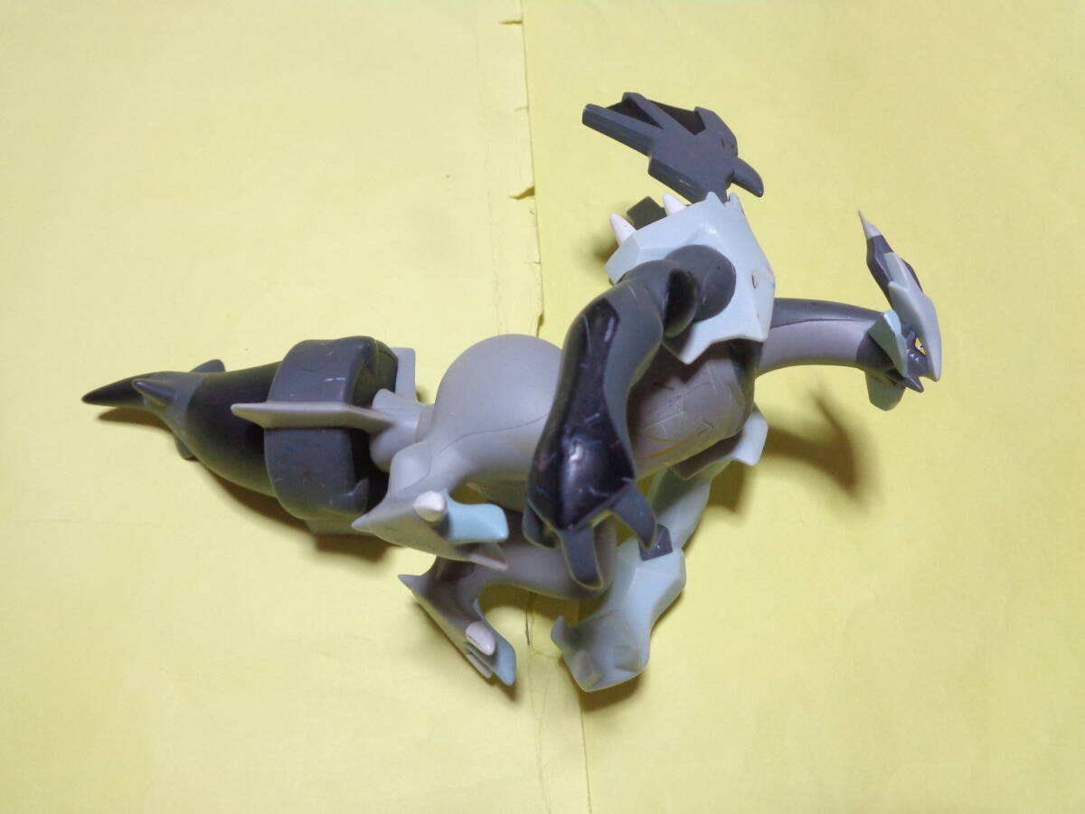 モンコレ ホワイトキュレム ブラックキュレム 立体ポケモン図鑑
